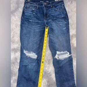 Old Navy Mid-Rise Distressed Boyfriend Jeans - EUC